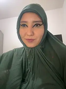 Snapshot of hannahayat chatting on November 8, 2025, 8:29 pm hannahayat online show from November 8, 2025, 8:29 pm