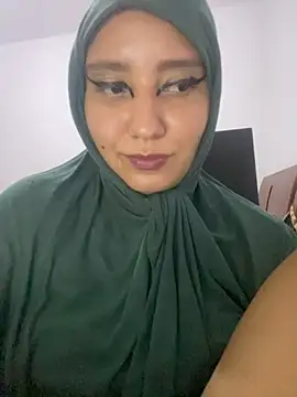 Snapshot of hannahayat chatting on November 14, 2025, 2:43 am hannahayat online show from November 14, 2025, 2:43 am