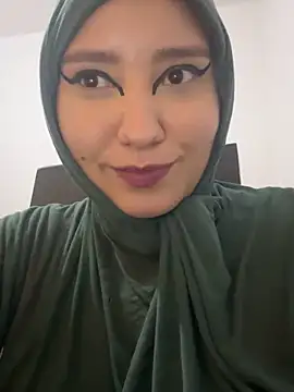 Snapshot of hannahayat chatting on November 23, 2025, 2:39 pm hannahayat online show from November 23, 2025, 2:39 pm