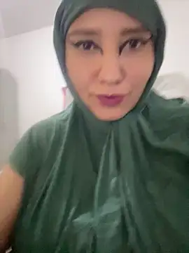 Snapshot of hannahayat chatting on November 28, 2025, 12:24 am hannahayat online show from November 28, 2025, 12:24 am