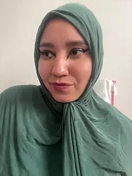 Snapshot of hannahayat chatting on December 20, 2025, 3:19 pm hannahayat online show from December 20, 2025, 3:19 pm