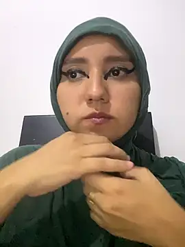 Snapshot of hannahayat chatting on January 8, 2026, 10:56 pm hannahayat online show from January 8, 2026, 10:56 pm