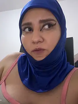 Snapshot of hannahayat chatting on June 11, 2026, 12:32 am hannahayat online show from June 11, 2026, 12:32 am