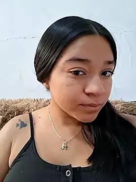 -VICKKY online show from May 12, 2026, 2:36 pm