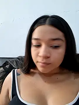 -VICKKY online show from June 2, 2026, 7:49 pm