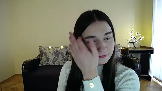 Pretty shy online show from January 19, 2025, 9:01 am