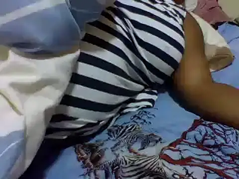 zoey10 online show from February 23, 2025, 10:17 am