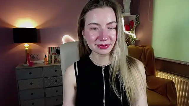 Mia Tasty online show from March 22, 2025, 11:00 am