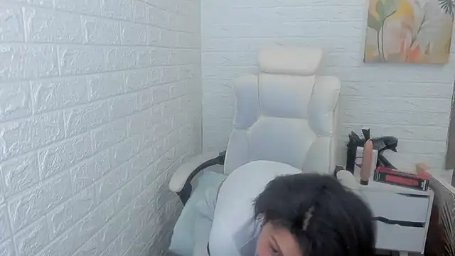 ImCrazzy online show from March 22, 2025, 9:10 pm