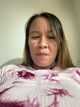 Emiily lee online show from September 29, 2025, 1:44 am