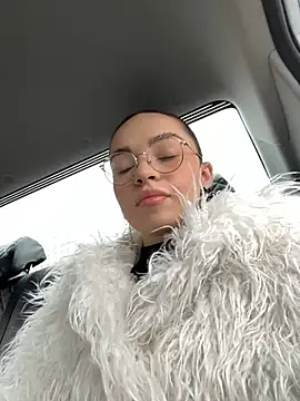 AnaWest online show from January 27, 2025, 5:36 am