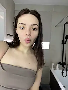 AnaWest online show from March 18, 2025, 2:36 am