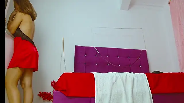 chantalsemenova1 online show from January 11, 2025, 12:44 am