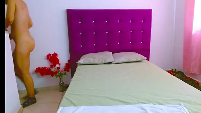 chantalsemenova1 online show from January 28, 2025, 3:35 pm