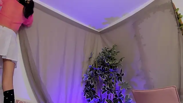 BonnieCute  online show from October 10, 2025, 11:48 pm