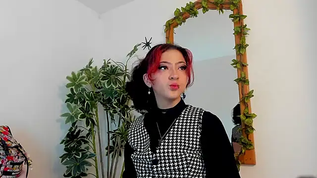 BonnieCute  online show from November 10, 2025, 11:37 pm