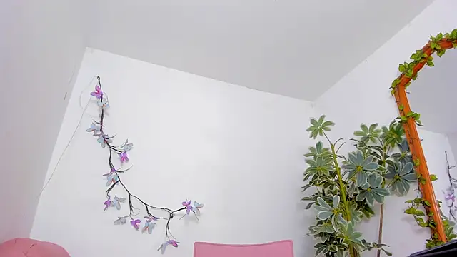 BonnieCute  online show from February 24, 2026, 11:47 pm