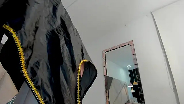 BonnieCute  online show from April 21, 2026, 11:51 pm