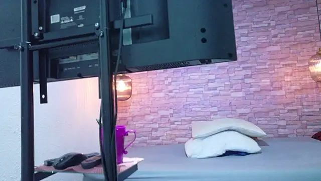 nextdoor fantasy1 online show from April 23, 2026, 3:30 am