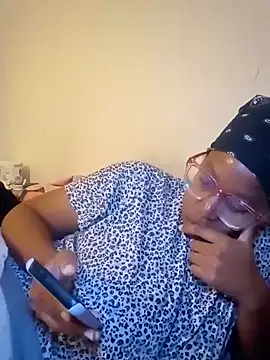 madamsensuale online show from January 6, 2025, 10:58 pm