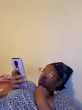 madamsensuale online show from January 7, 2025, 1:59 am