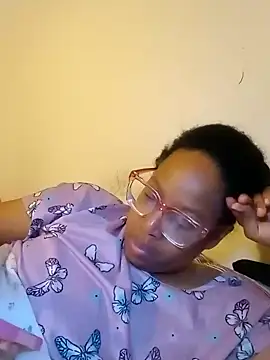 madamsensuale online show from February 20, 2025, 6:28 am