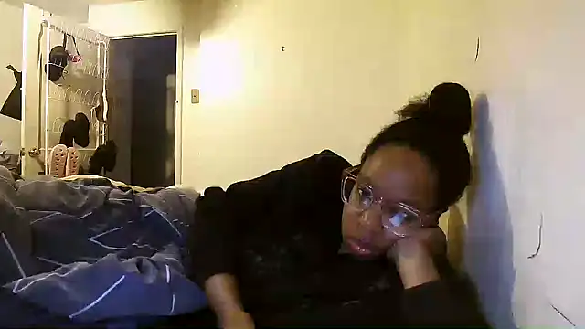 madamsensuale online show from March 14, 2025, 12:07 pm