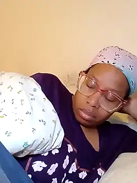 madamsensuale online show from March 19, 2025, 4:02 pm