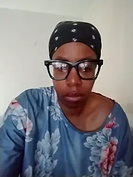 madamsensuale online show from December 16, 2025, 1:49 pm