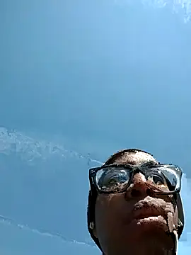 madamsensuale online show from April 23, 2026, 3:03 pm