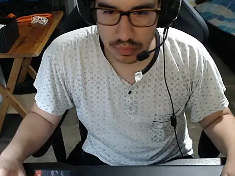 thealfawolf01 online show from December 19, 2024, 2:23 am