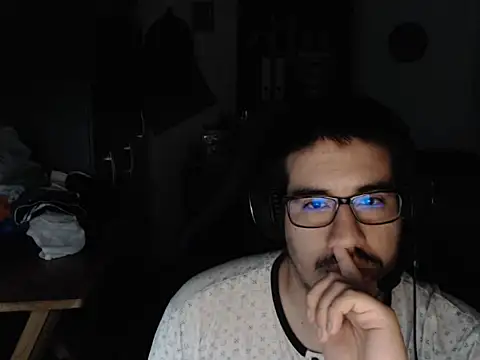 thealfawolf01 online show from December 27, 2024, 5:31 am