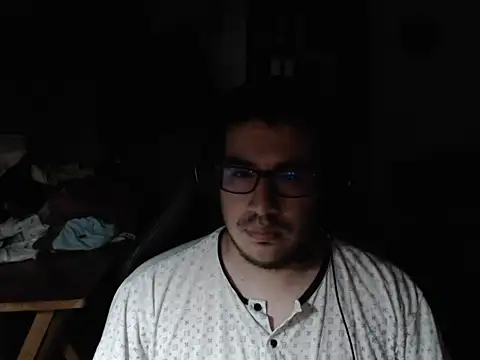 thealfawolf01 online show from January 7, 2025, 12:55 am