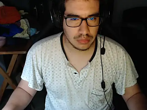 thealfawolf01 online show from January 8, 2025, 12:26 pm