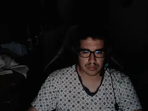 thealfawolf01 online show from November 13, 2025, 12:09 am