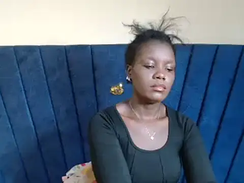 Snapshot of Layla_Amish1 chatting on May 4, 2026, 5:14 am Layla Amish1 online show from May 4, 2026, 5:14 am