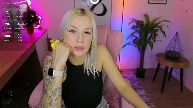 Crystal Barbie online show from December 10, 2024, 2:27 am