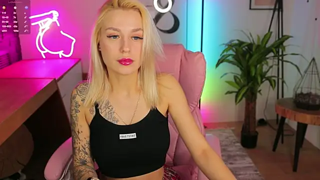 Crystal Barbie online show from March 9, 2025, 2:50 am