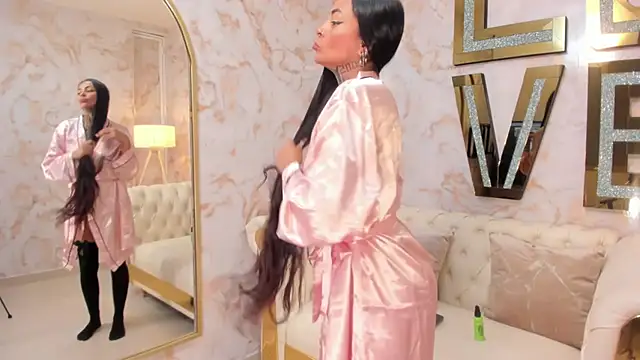 hanna slut  online show from September 23, 2025, 10:18 am