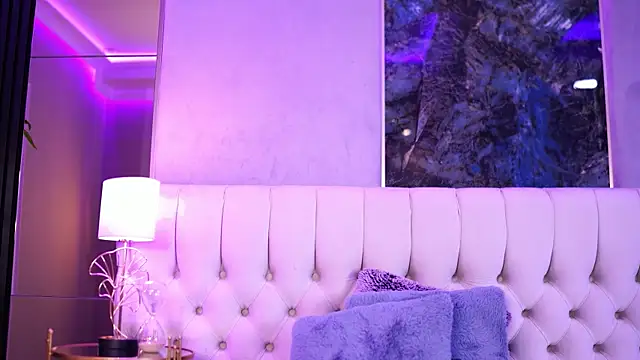 AishaDevoe online show from March 1, 2025, 5:09 am