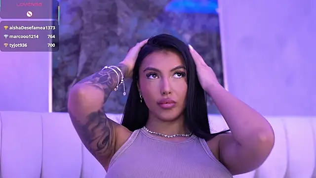 AishaDevoe online show from March 18, 2025, 1:21 am