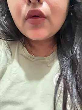 smile pretty online show from March 2, 2026, 8:59 pm