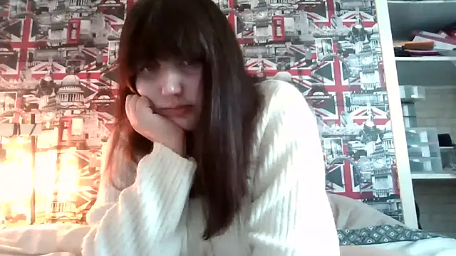 Lynylou online show from October 1, 2025, 8:42 am