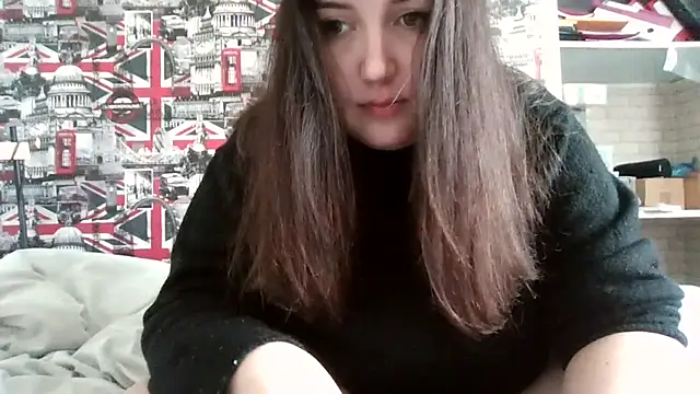 Lynylou online show from October 8, 2025, 1:42 pm