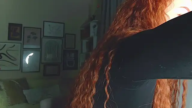 JudyWalkerr online show from February 12, 2025, 7:24 pm