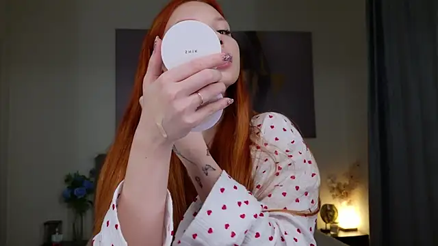 JudyWalkerr online show from September 28, 2025, 1:49 pm