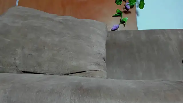 sammyfox97 online show from October 27, 2025, 1:37 pm