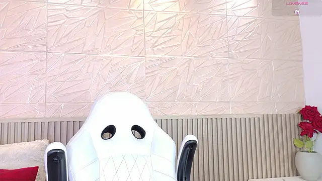 paula  cruzz online show from March 10, 2026, 9:20 pm