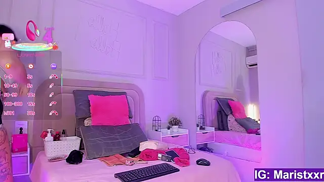 Maristxxr online show from December 1, 2025, 7:41 pm