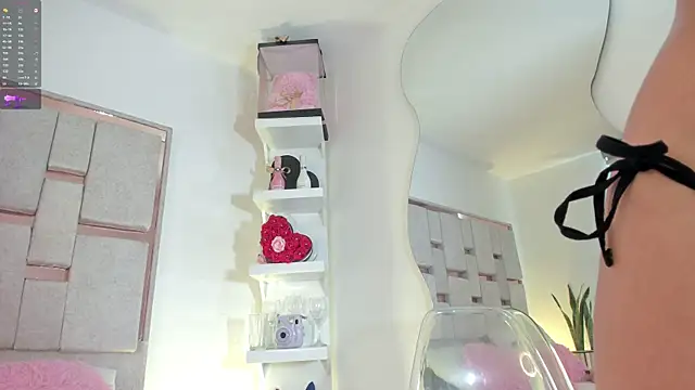 kristel s online show from October 3, 2025, 7:00 pm